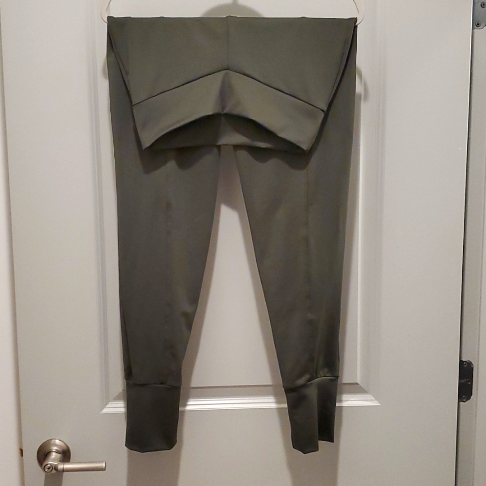 KIZZI Dancewear Hip Hop Leggings Adult Medium Khaki Green